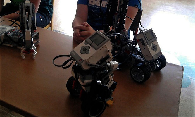 Robotika na ZŠ náměstí Míru v Novém Boru